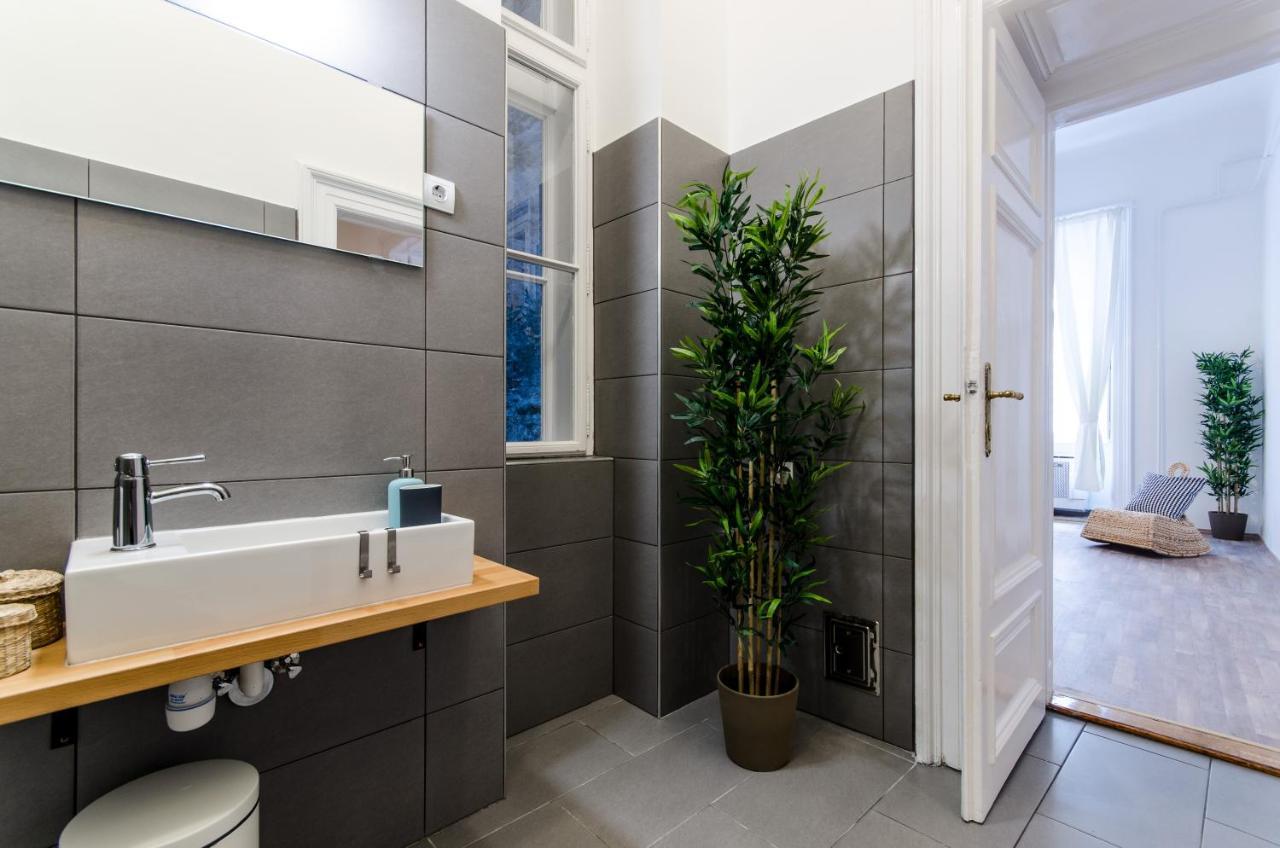 Spacious 3 In Downtown * Budapest
