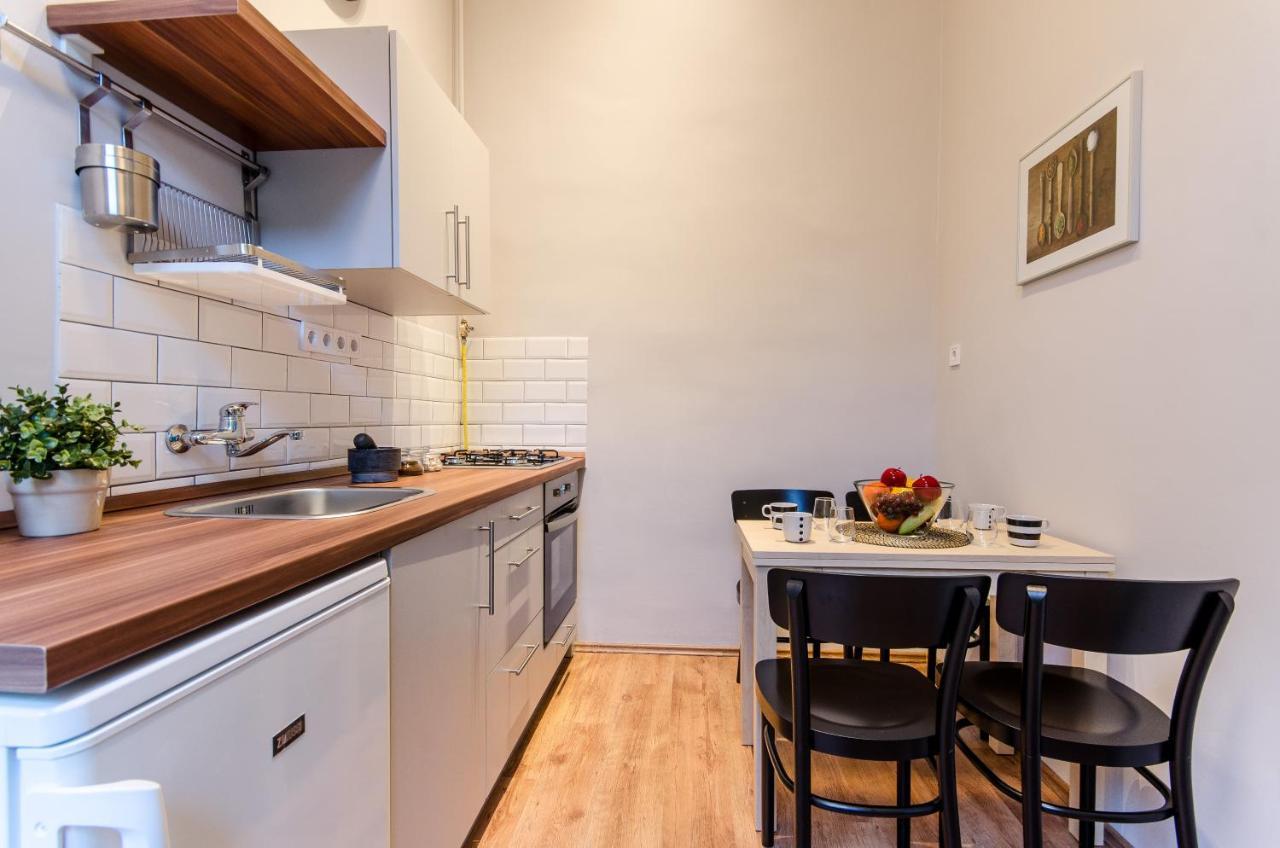 Downtown Park Apartment *
