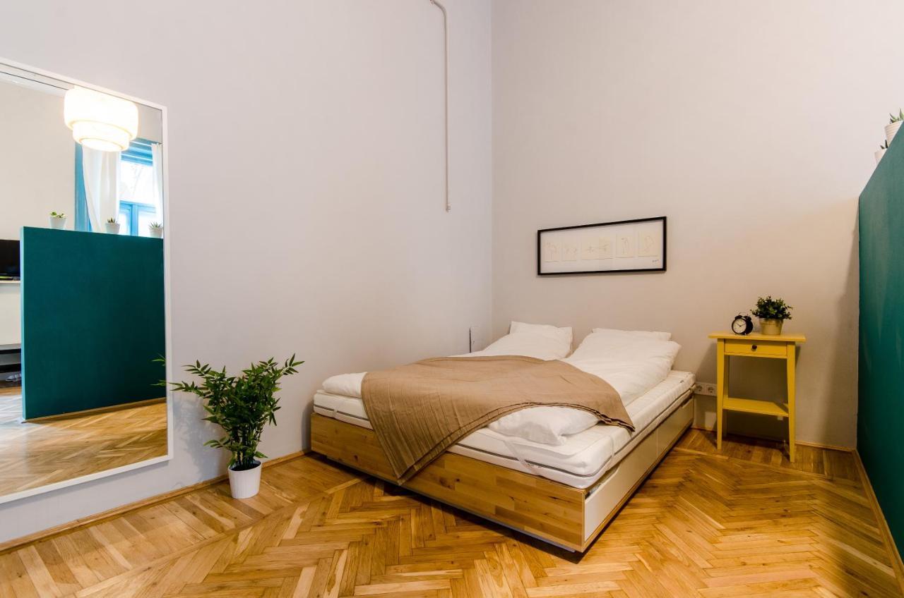 Downtown Park Apartment *