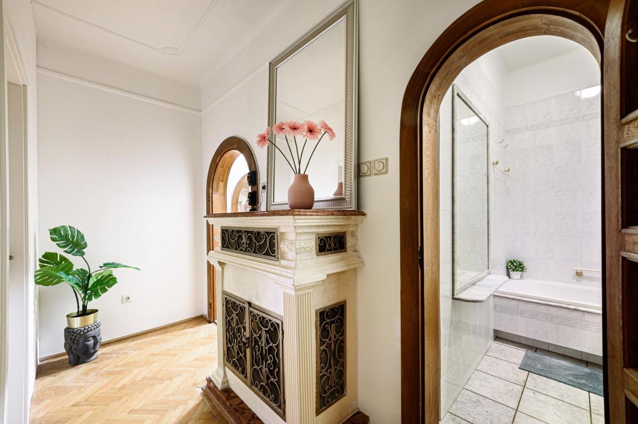 Hotell Stylish Homes Downtown Buda *