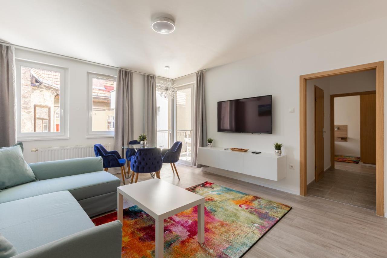 Lovely 1-bedroom In The Center With Terrace Appartement