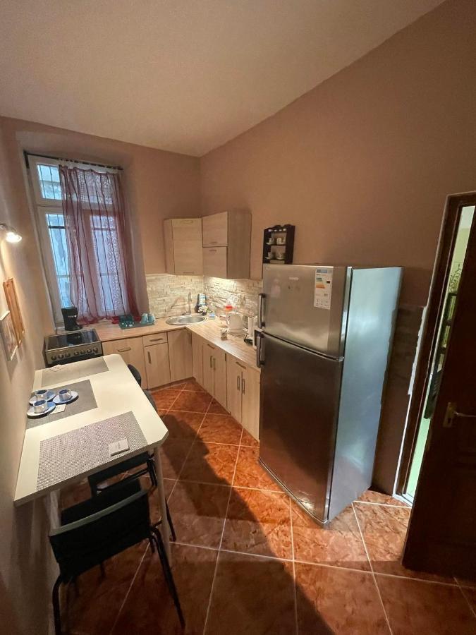 Clark Apartman ** Apartamento *