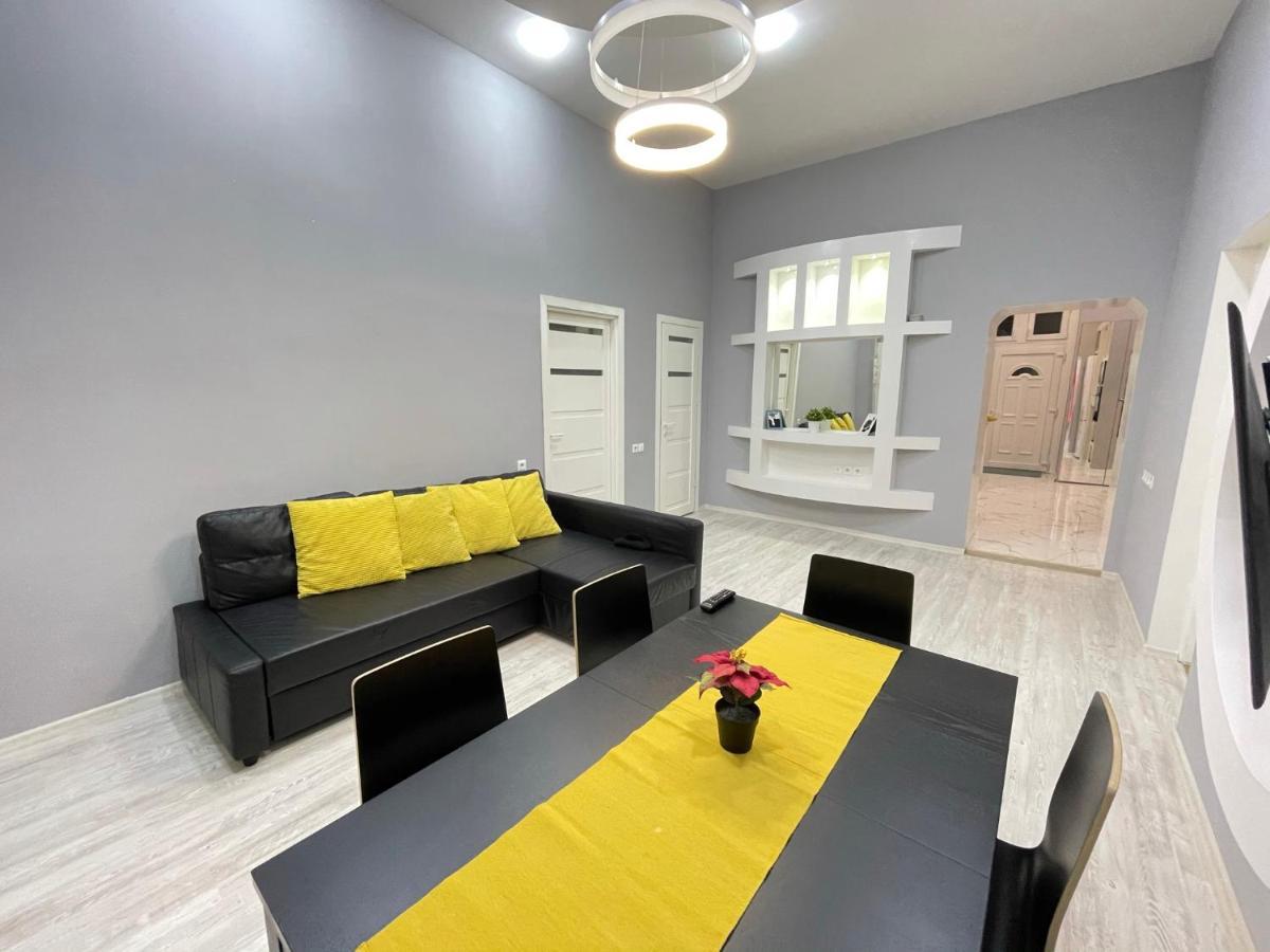 Apartment Deluxe Sapphire Residency - 4 Bedrooms