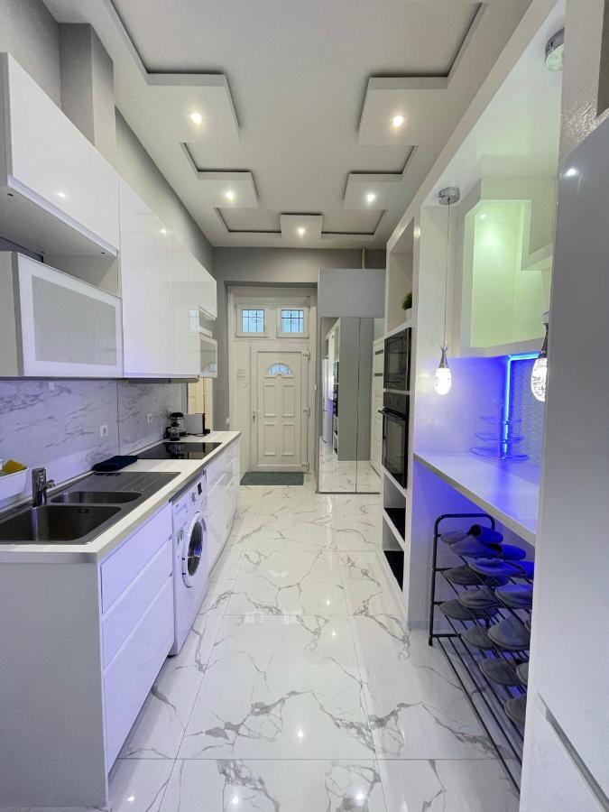 Apartmán Deluxe Sapphire Residency - 4 Bedrooms Budapest