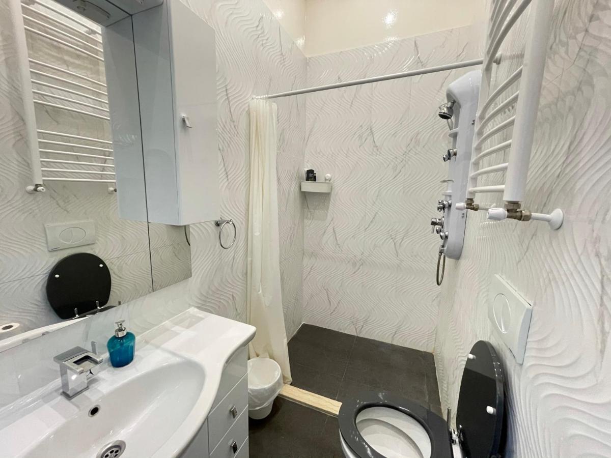Deluxe Sapphire Residency - 4 Bedrooms Apartment *