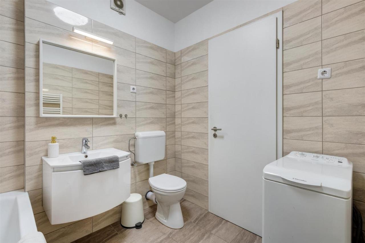 Apartamento Mohács With A/c *