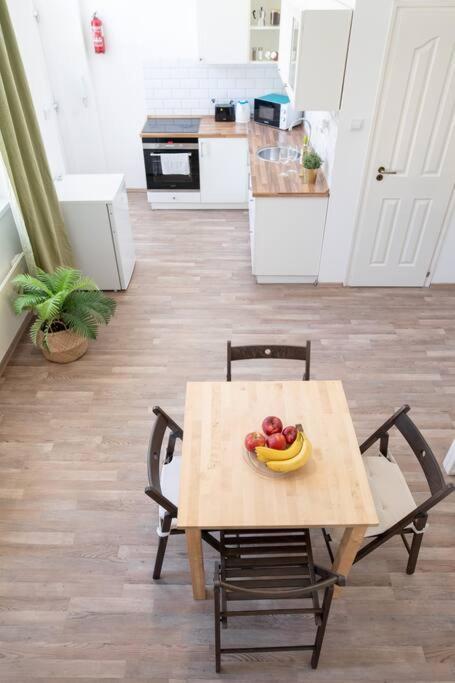 Apartment N28 Next To Andrassy Boulevard.