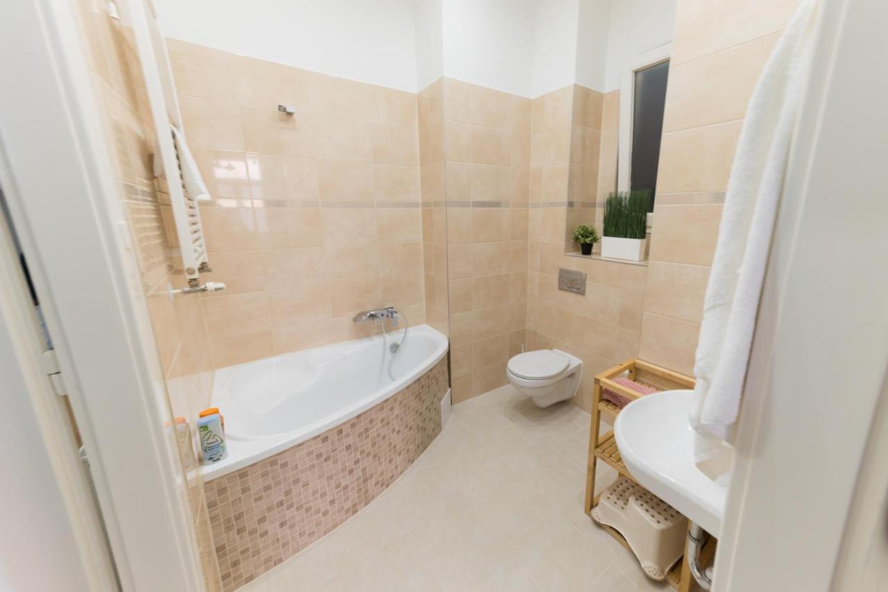 Rumbach Royal Apartamento