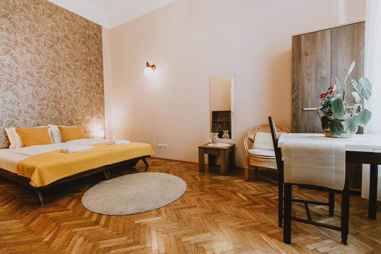 Folk 60sm Spacious And Bright