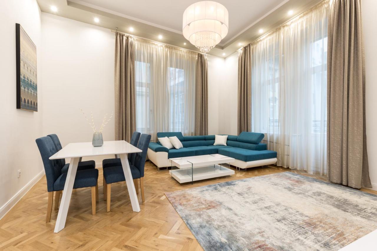Center Grand Luxury W 2br/2bt Apartment *
