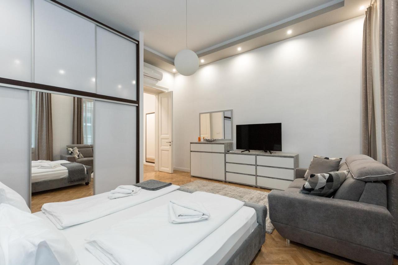 Apartment Center Grand Luxury W 2br/2bt *