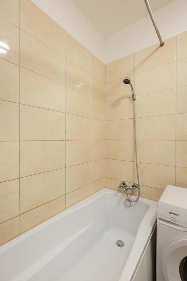 Lovely 1-bedroom In The Center With Terrace Boedapest