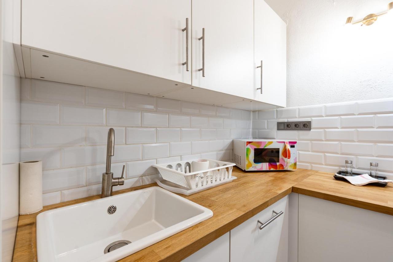 Lovely Close To Synagogue And Szimpla Garden Apartment