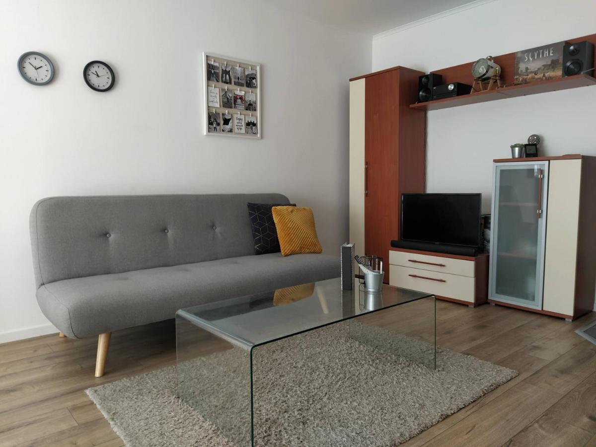 Spacious In Hip Neighborhood Apartamento