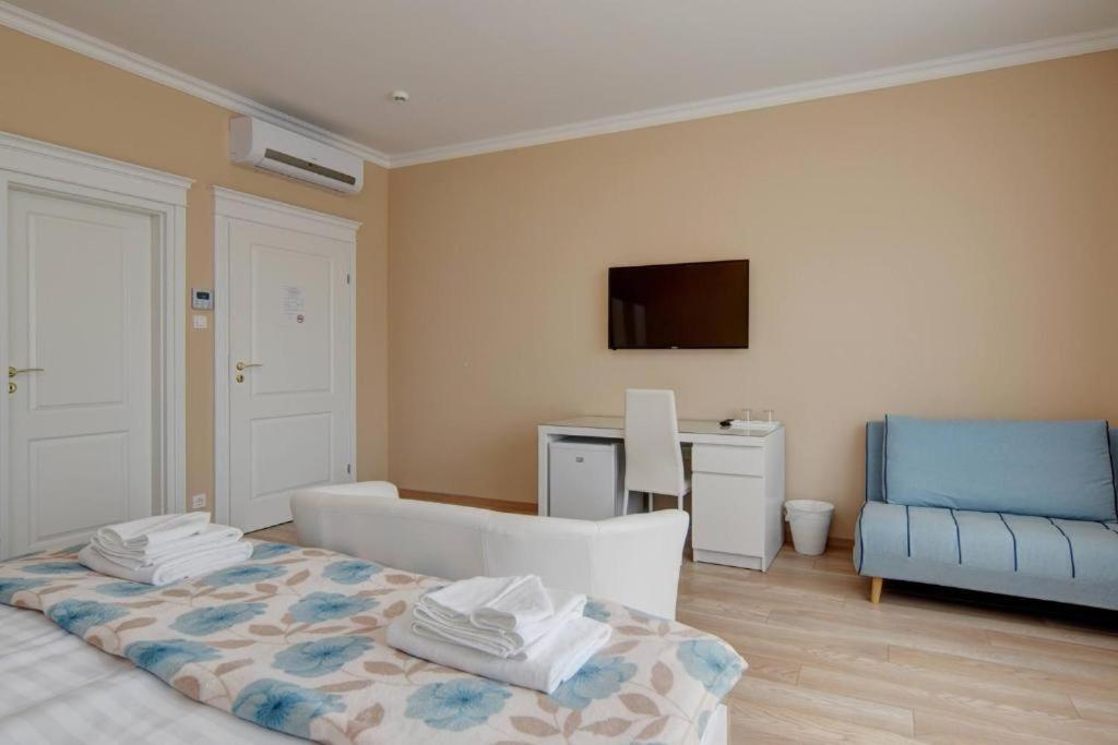 Aparthotel Camille Apartmanhouse