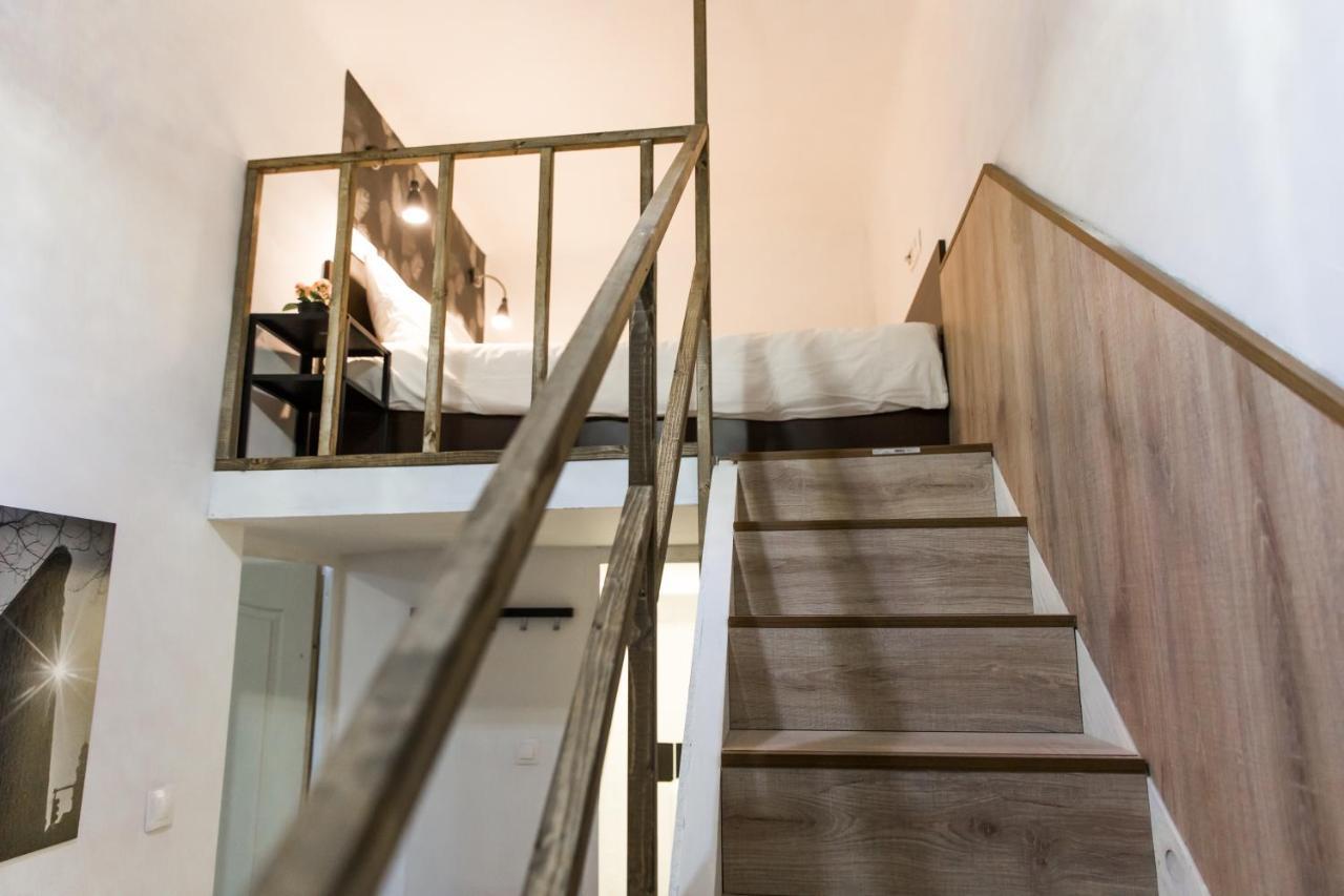 Modern Budget Lofts In The Centre *