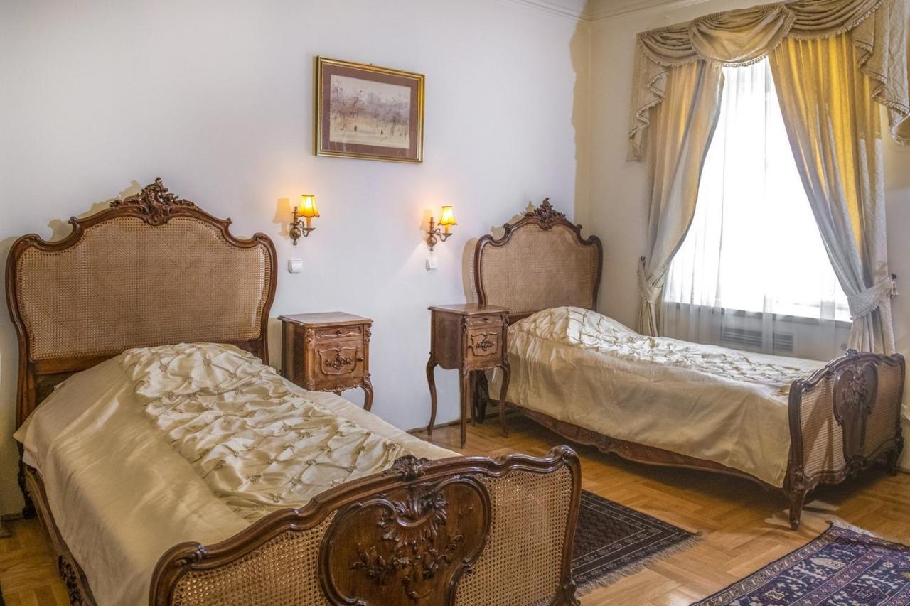 Academy Budapešť