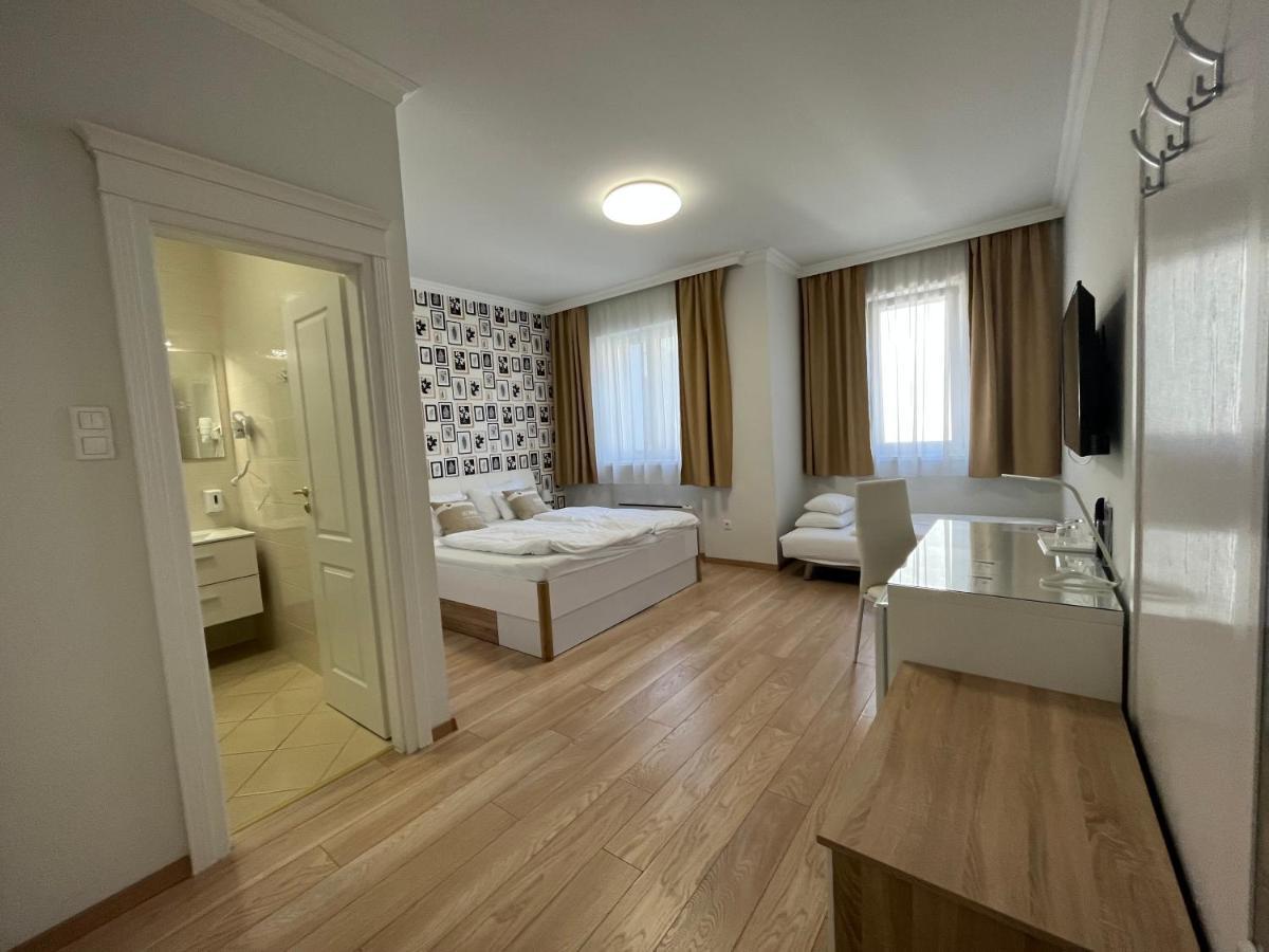 Camille Apartmanhouse Apartmanhotel