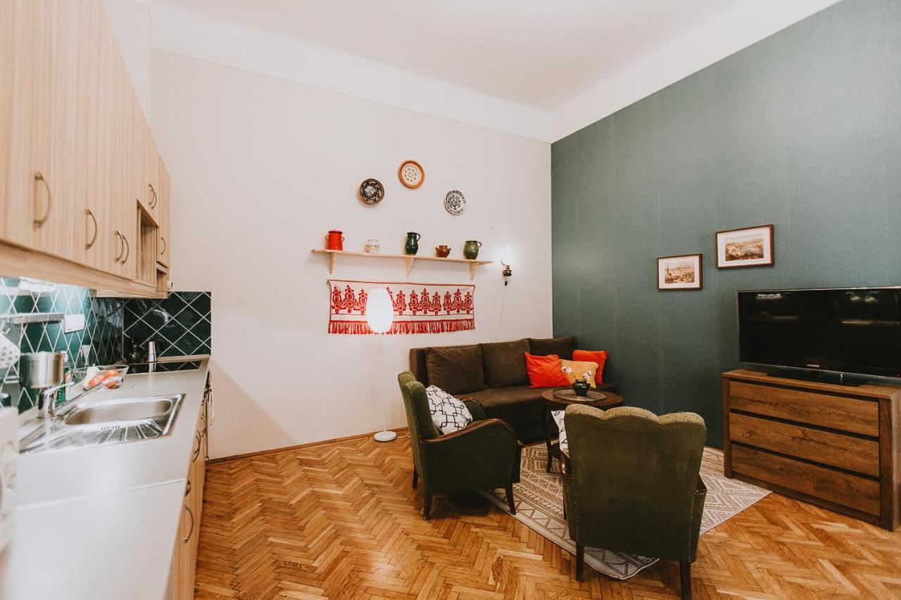 Folk 60sm Spacious And Bright *