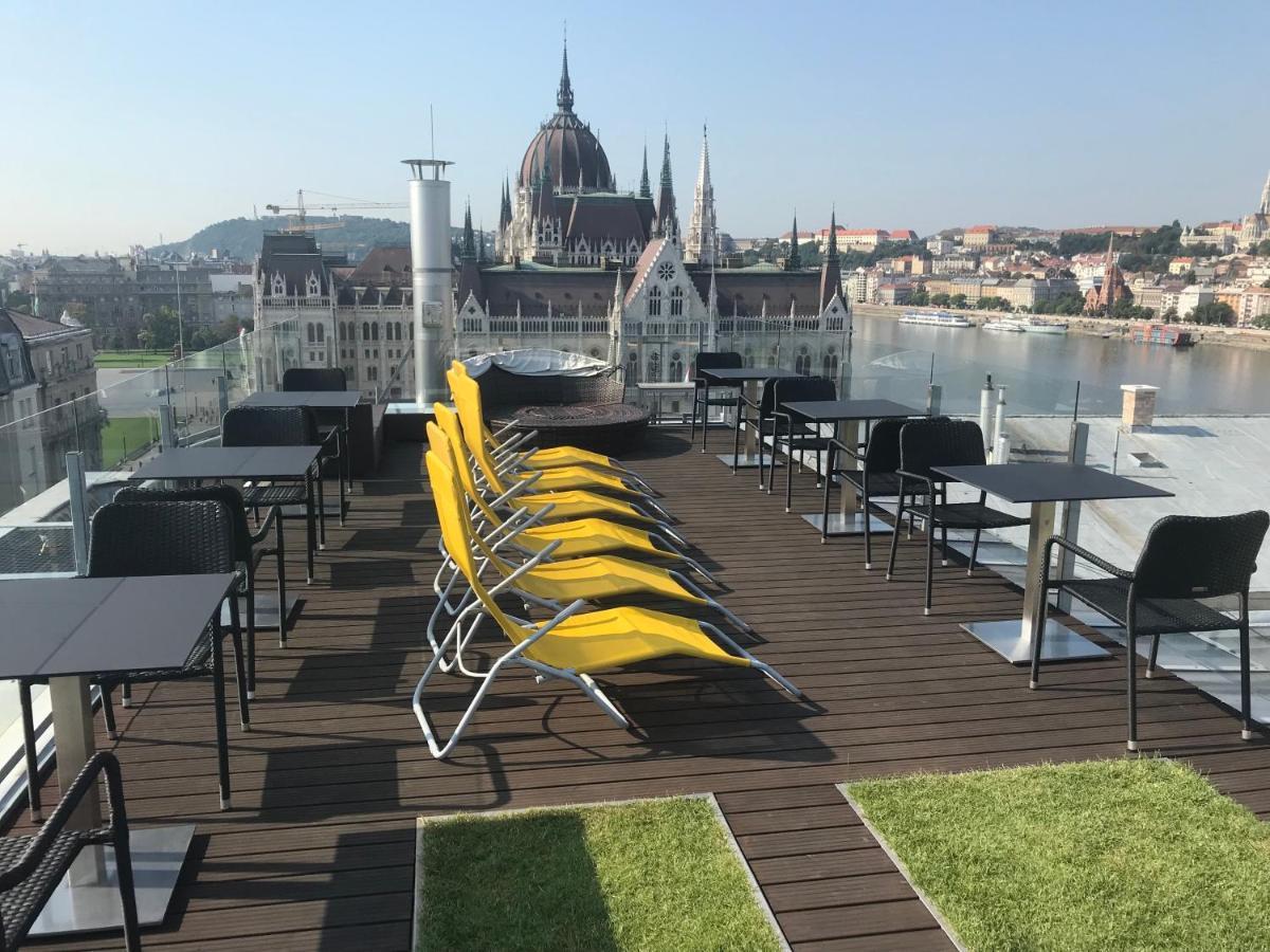 Parliament Penthouse Lejlighed