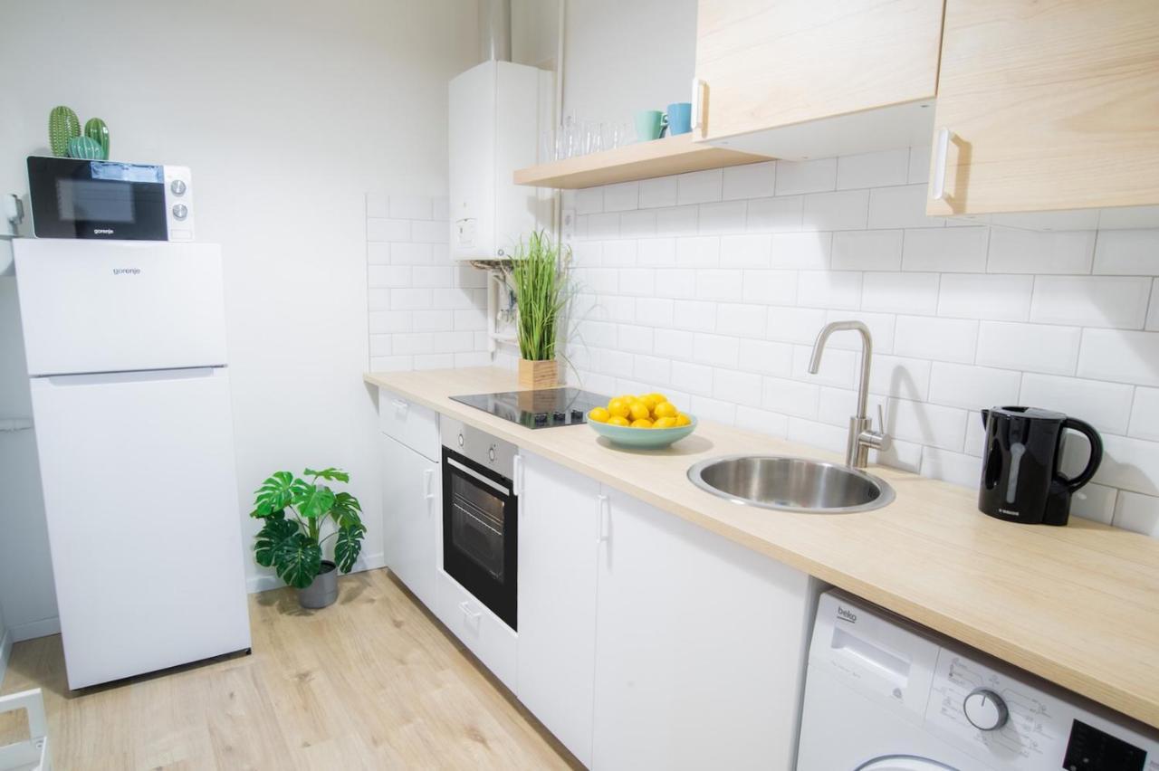 Apartment In Super Location M9