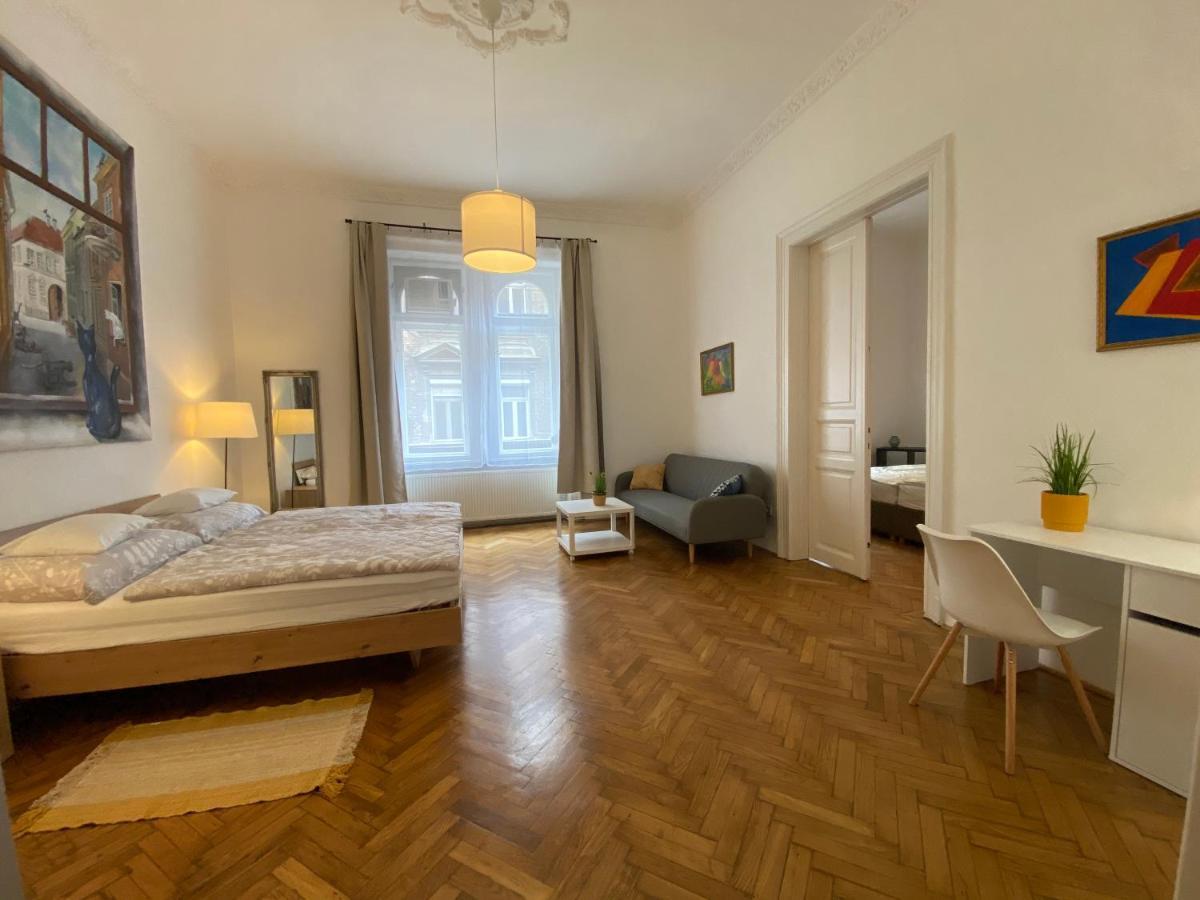 3 Bedrooms- Quarter Appartement