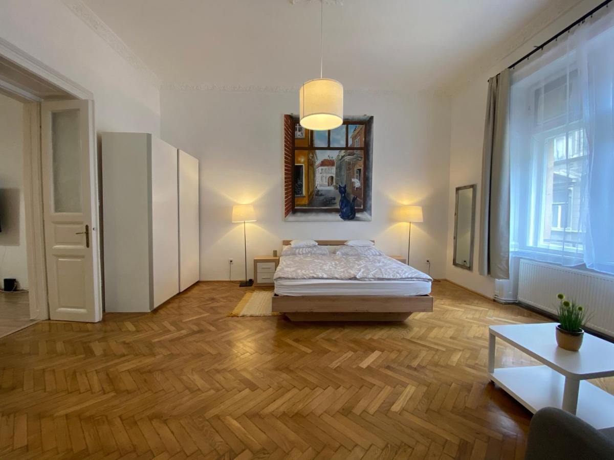 3 Bedrooms- Quarter Appartement