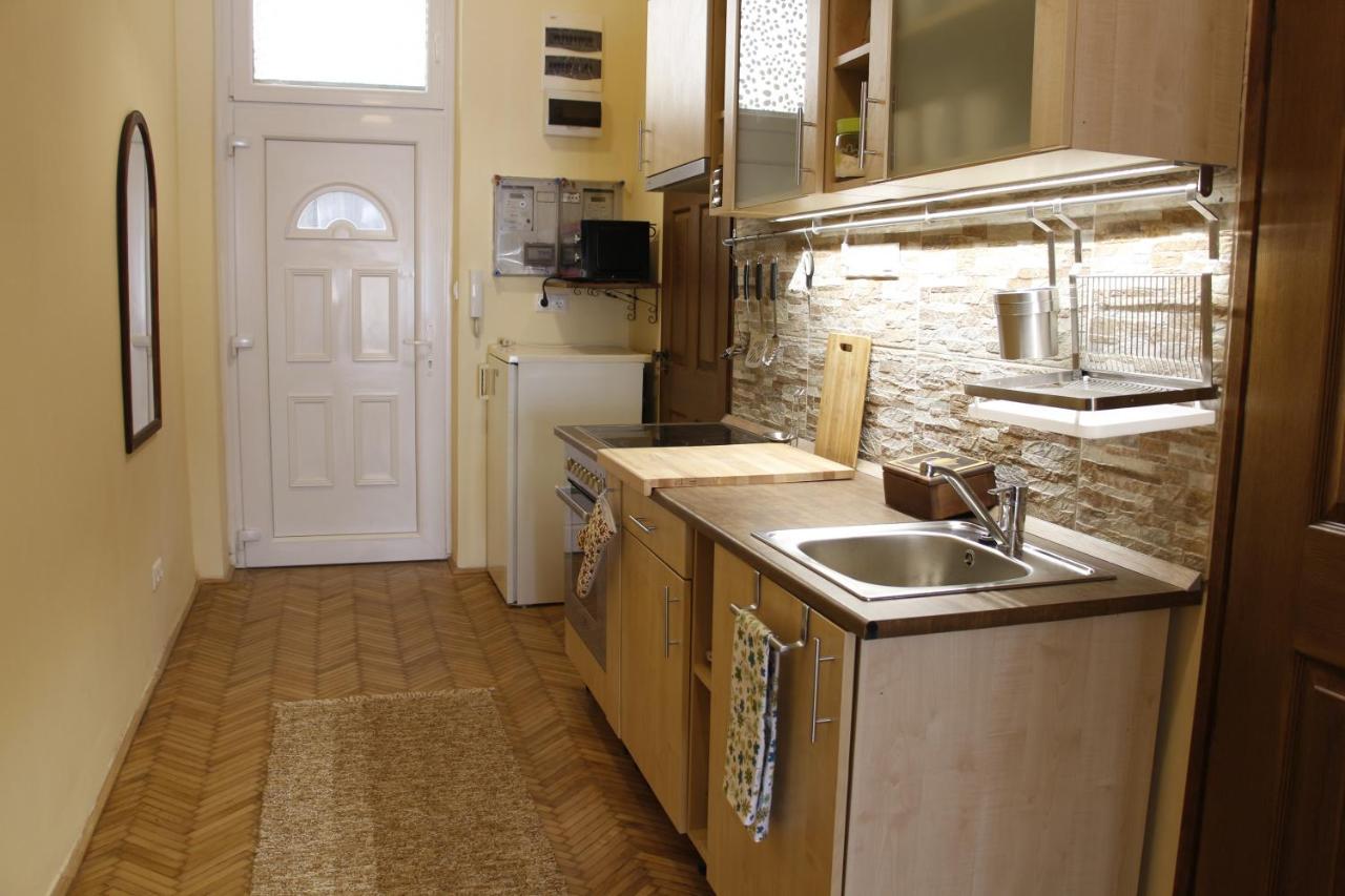 Apartment Mester4 Near To The Danube