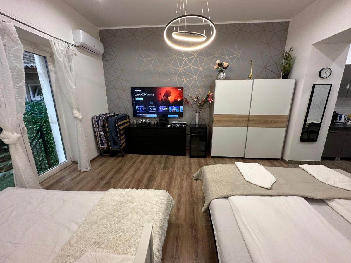Garden Apartman Apartment