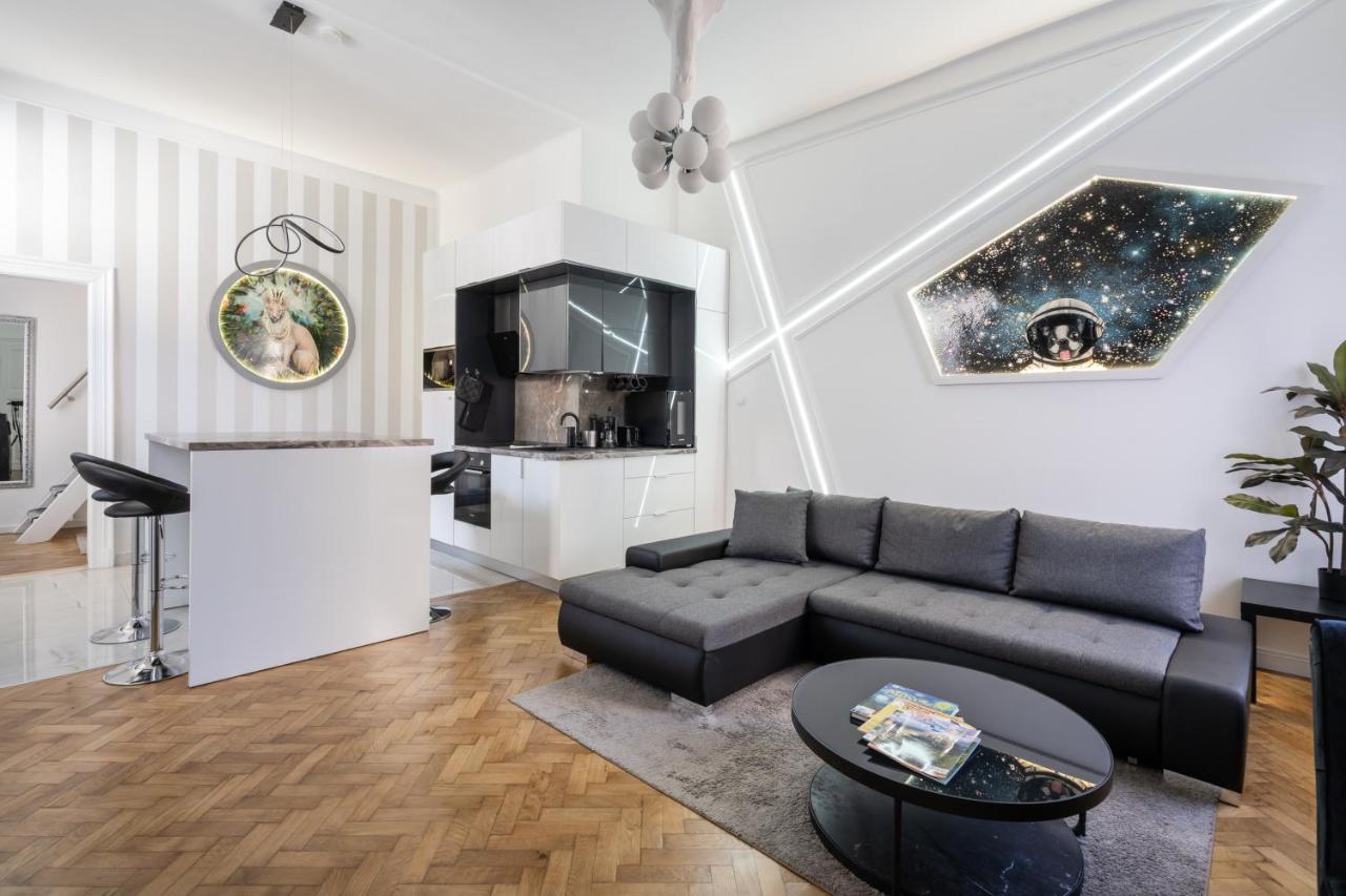 Galaxy Cube Budapest