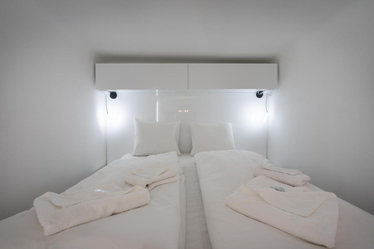 Galaxy Cube Apartment