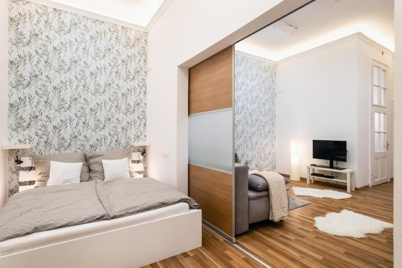 Erika's Downtown Apartman *