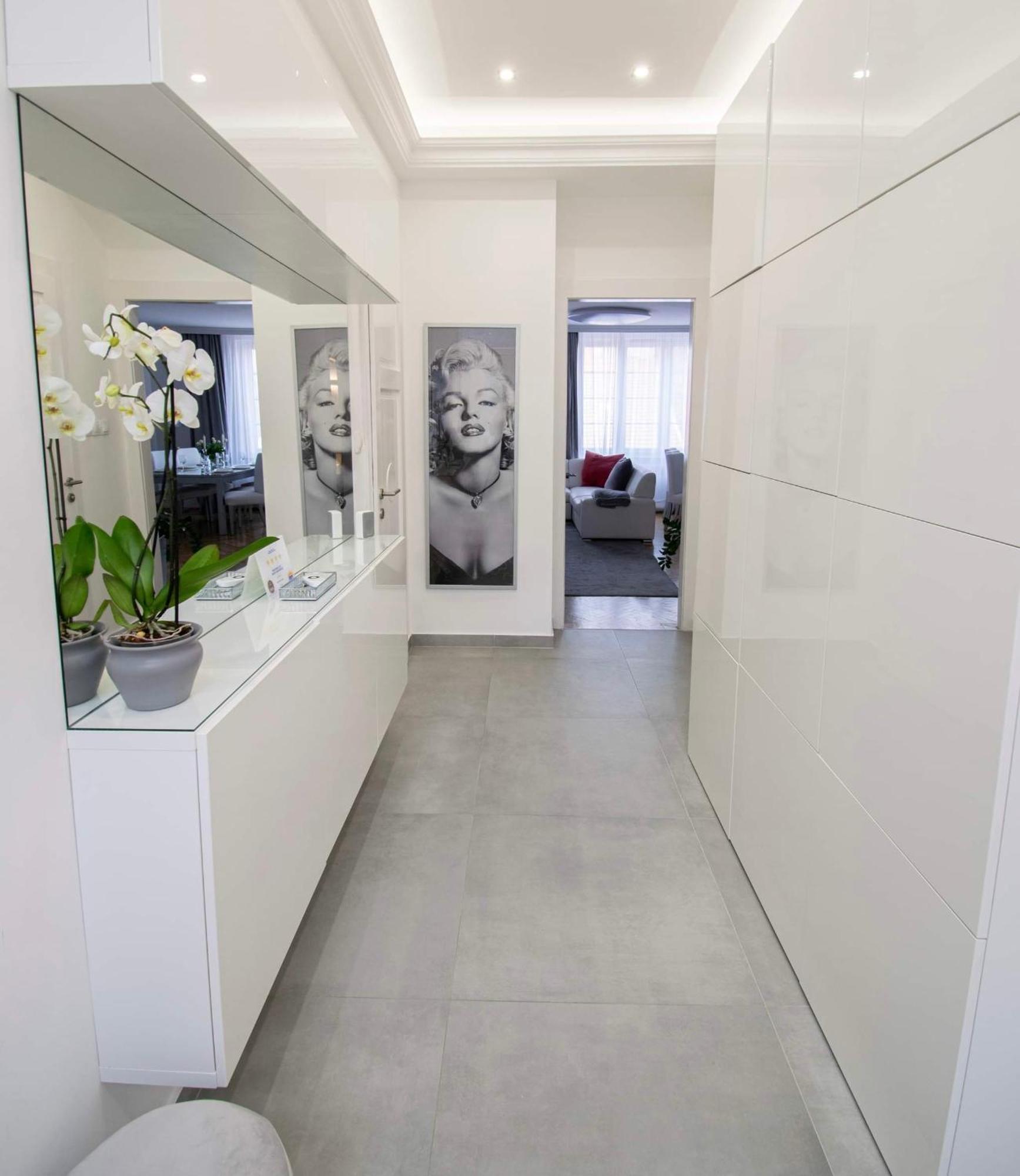 Budacastle Panoramic Luxurious Family Apt, Free Parking Included * Budapest