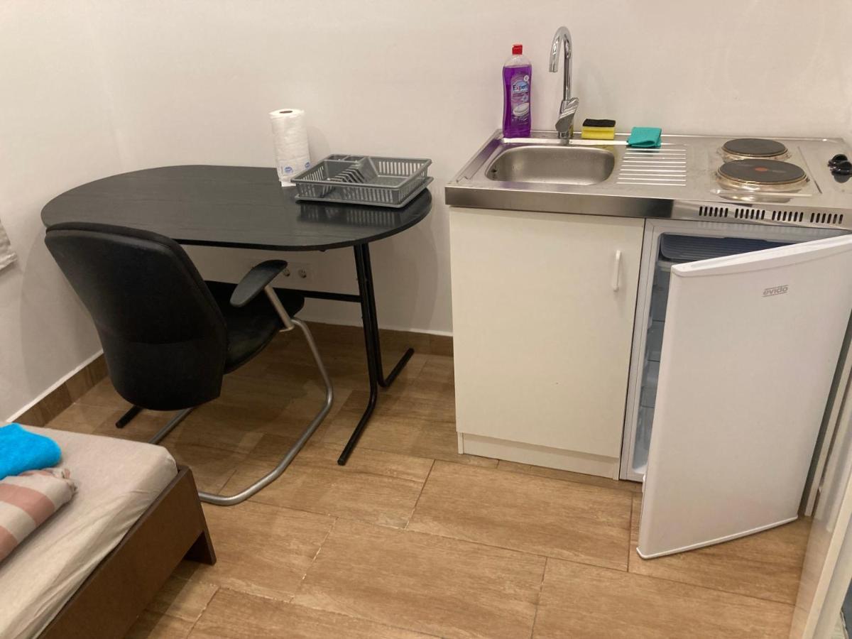 Roland Downtown - Keleti Apartman *
