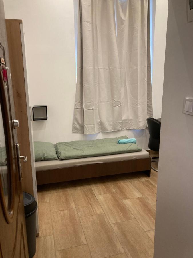 Roland Downtown - Keleti Apartman *