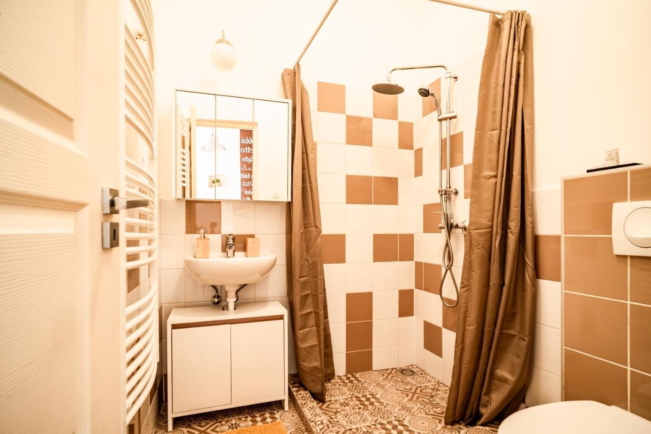Apartman Colors