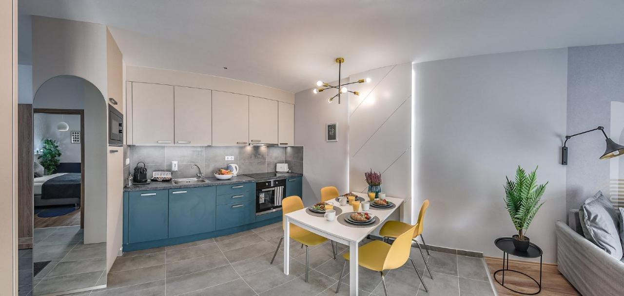 Vagabond Soho Aparthotel 4*