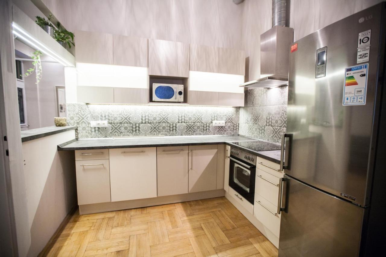 N40 By Small Lägenhet Budapest