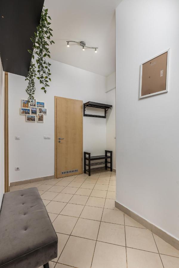 Apartament Cosy 1 Bedroom In Gozsdu Court
