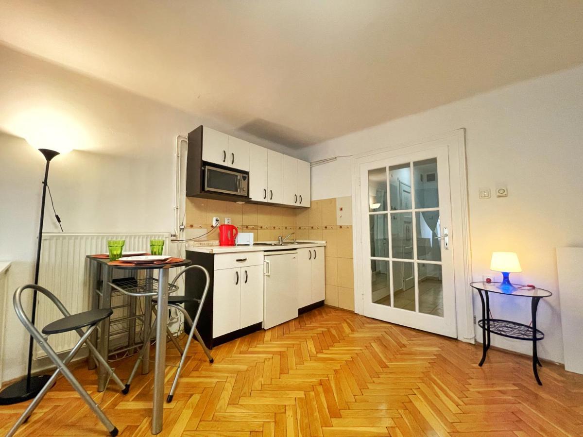 Elegancy Btwn Parliament/basilica/danube Apartment