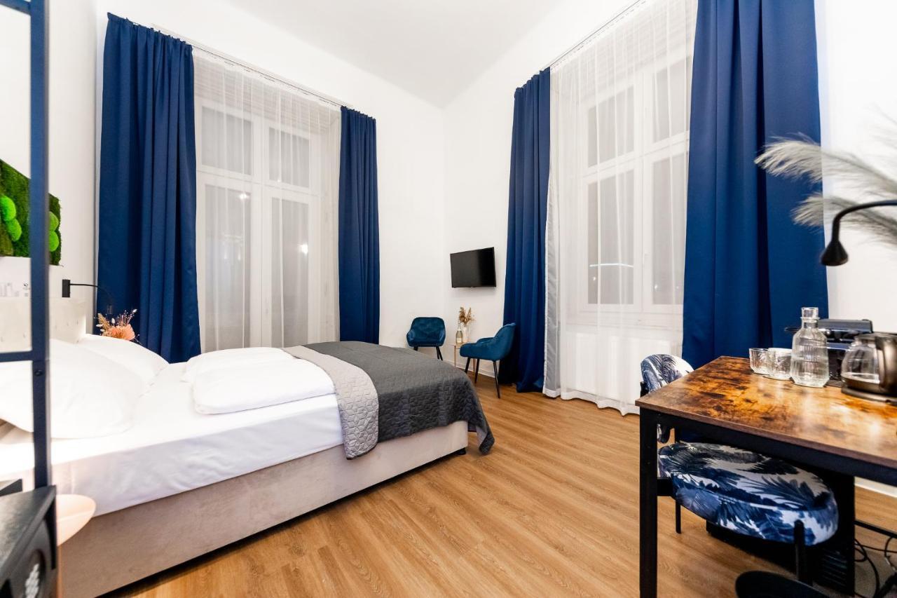 Adagio Downtown Hotel 3*