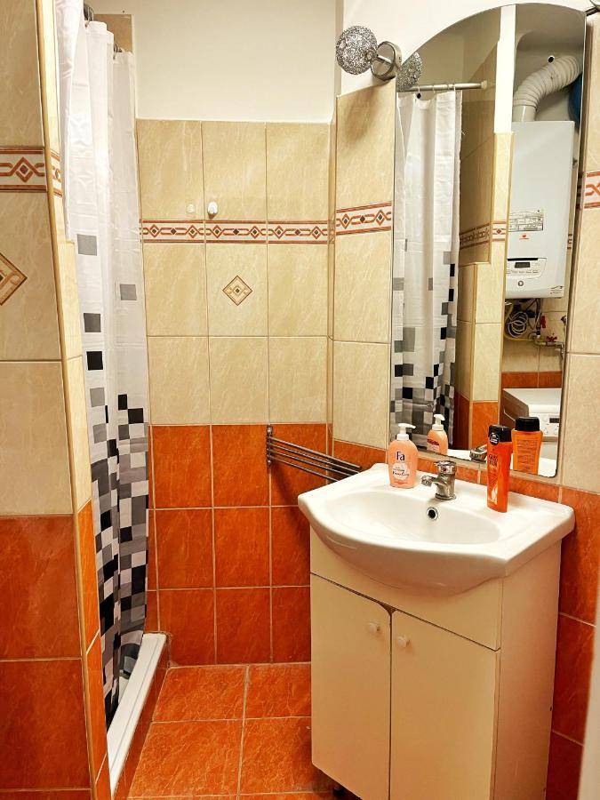 Apartment Elegancy Btwn Parliament/basilica/danube Budapest
