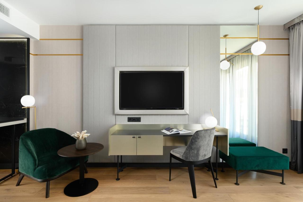 Emerald Downtown Luxury By Continental Group 2*