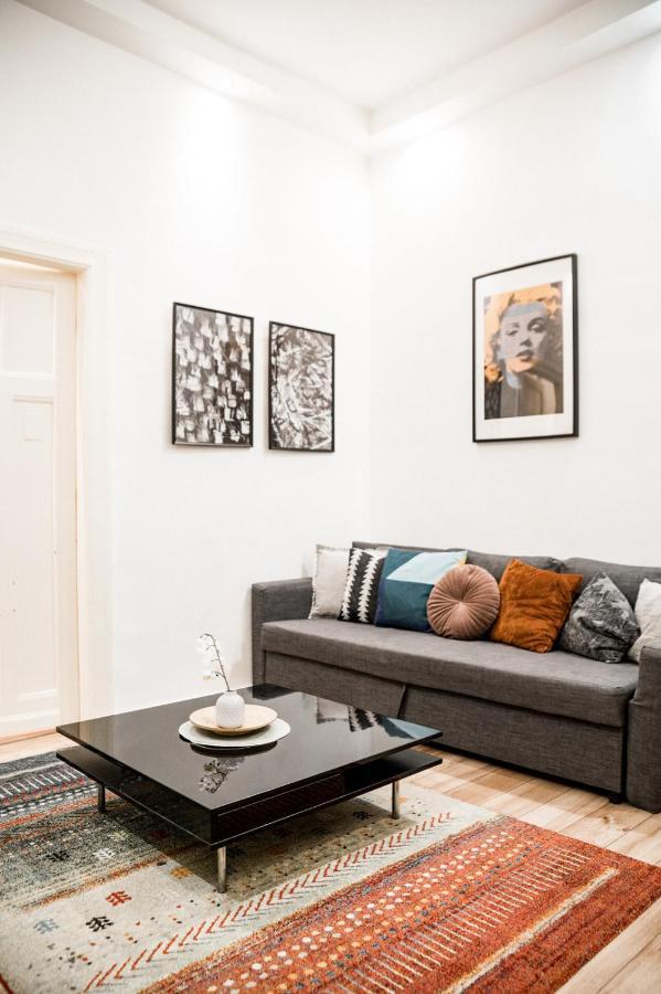 Appartement Stylish And Spacious ! Location Kazincy Netflix