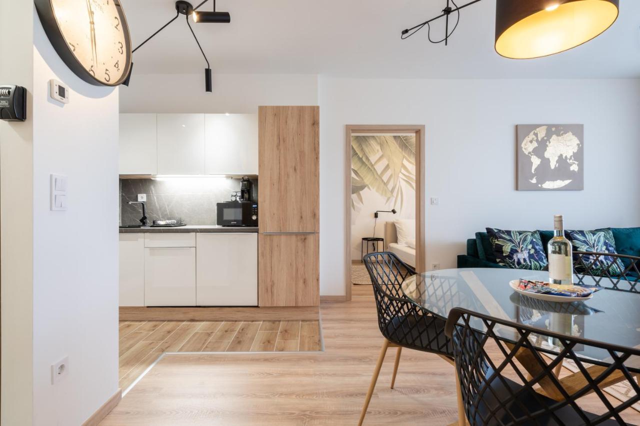 Westside River Appartement *