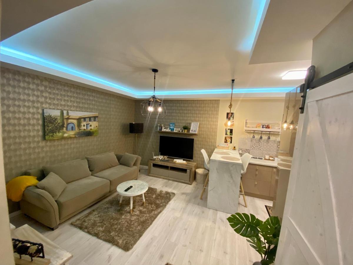 Apartment Paradise House *