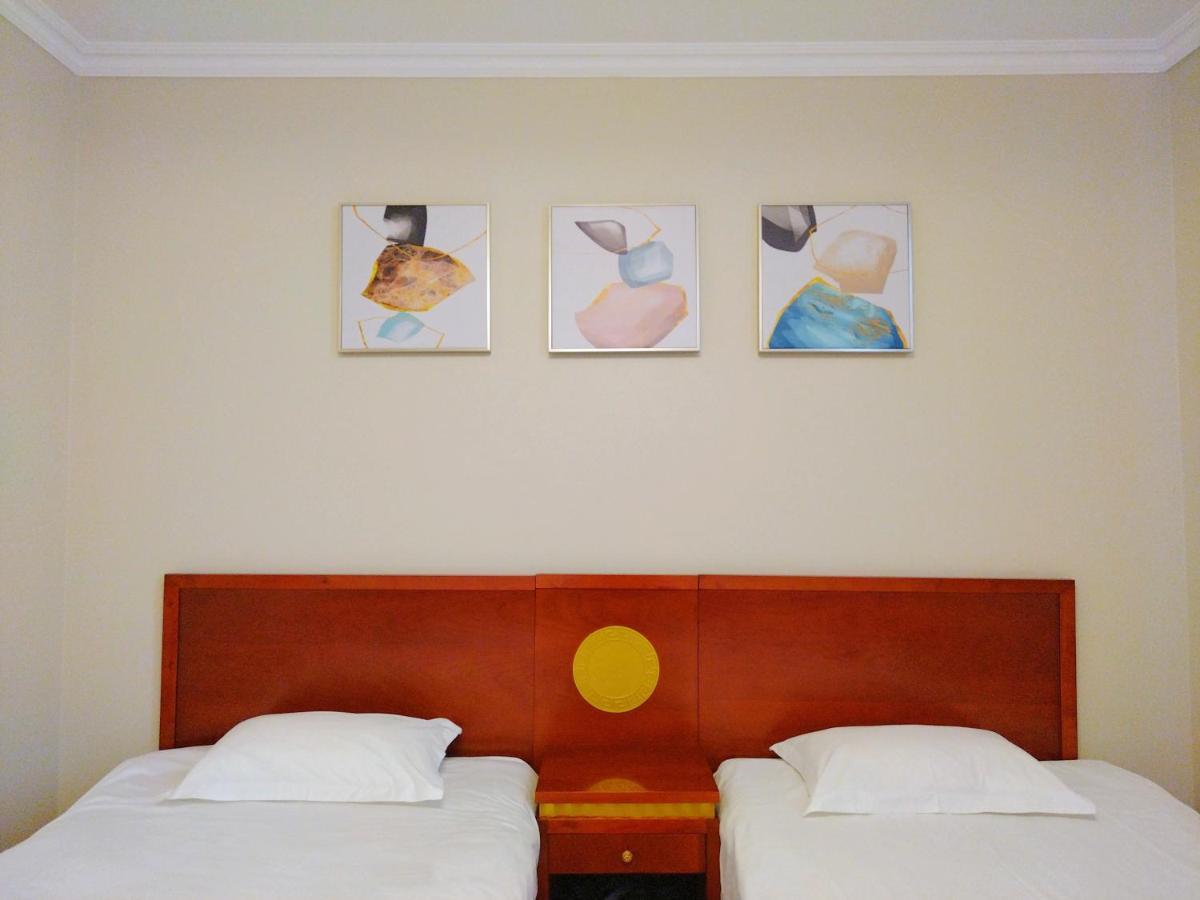 Milky Way Hotel 4*