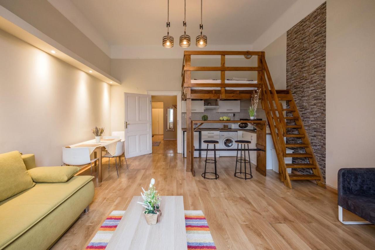 Andrassy 53 2bedroom Center Appartamento