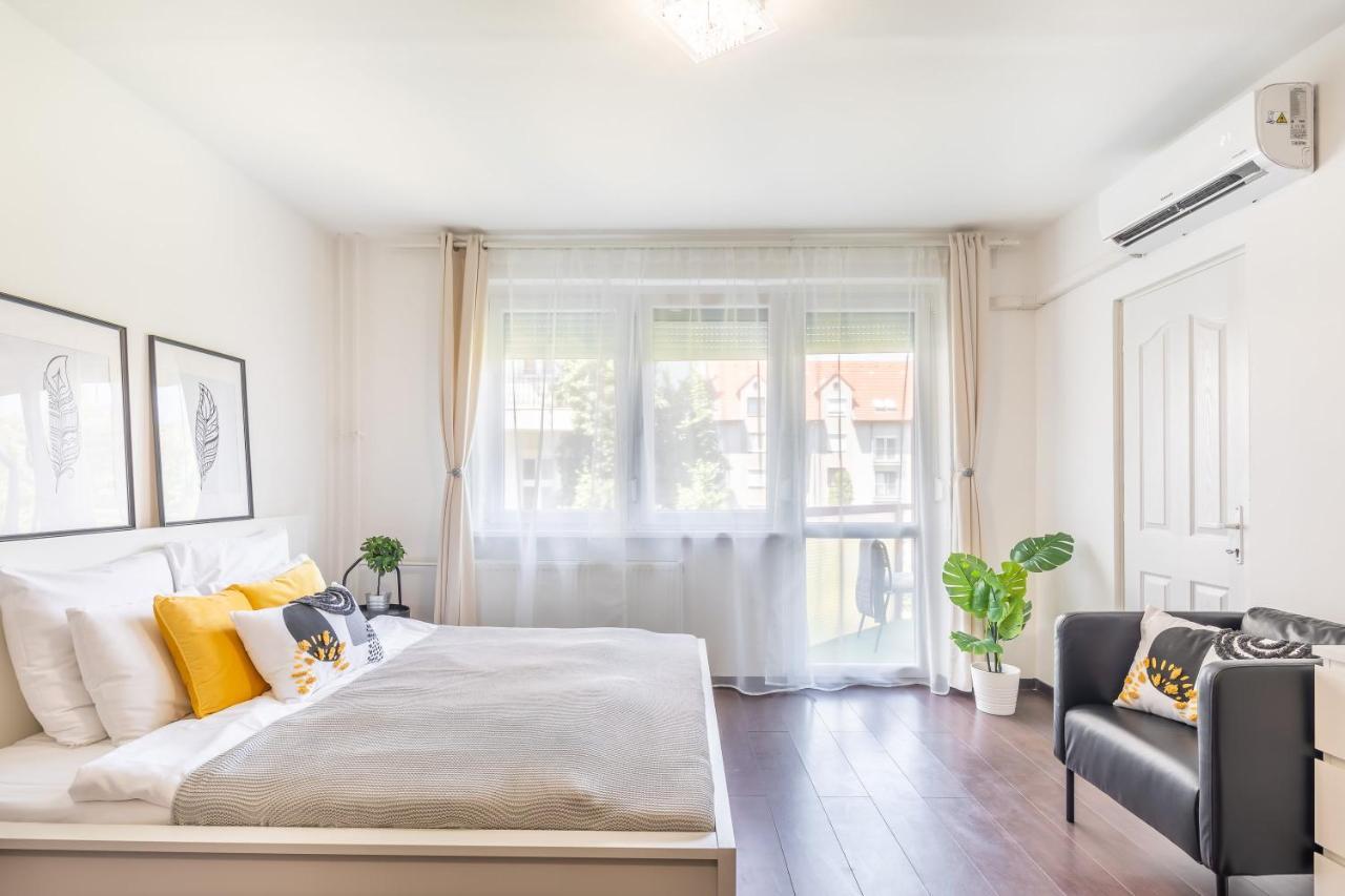 Sunny Balcony - Cute And Cozy Appartement *