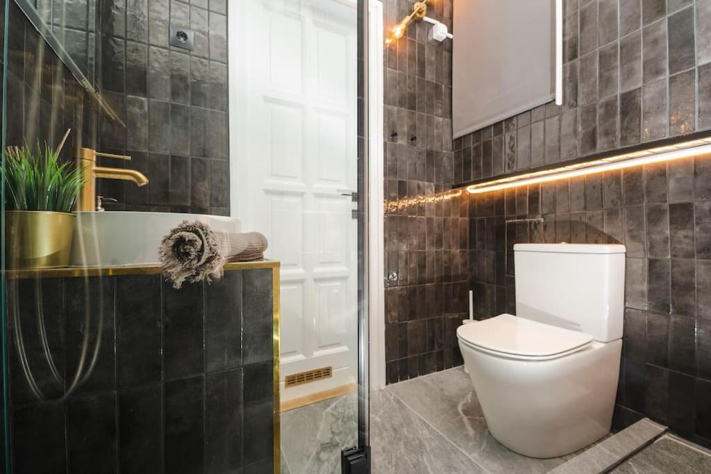 Apartament Brandnew Citycenter Flat With The View And Terrace *